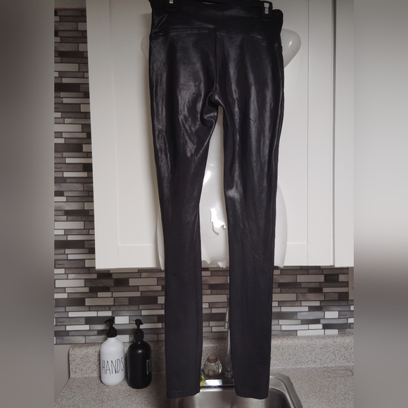 SPANX Faux Leather Leggings Sz-S - Picture 4 of 6